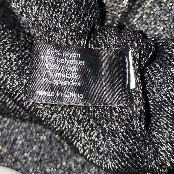 Lane Bryant Women's Silver Metallic V-Neck Sweater Size 14/16 Holiday Glimmer - Picture 6 of 6